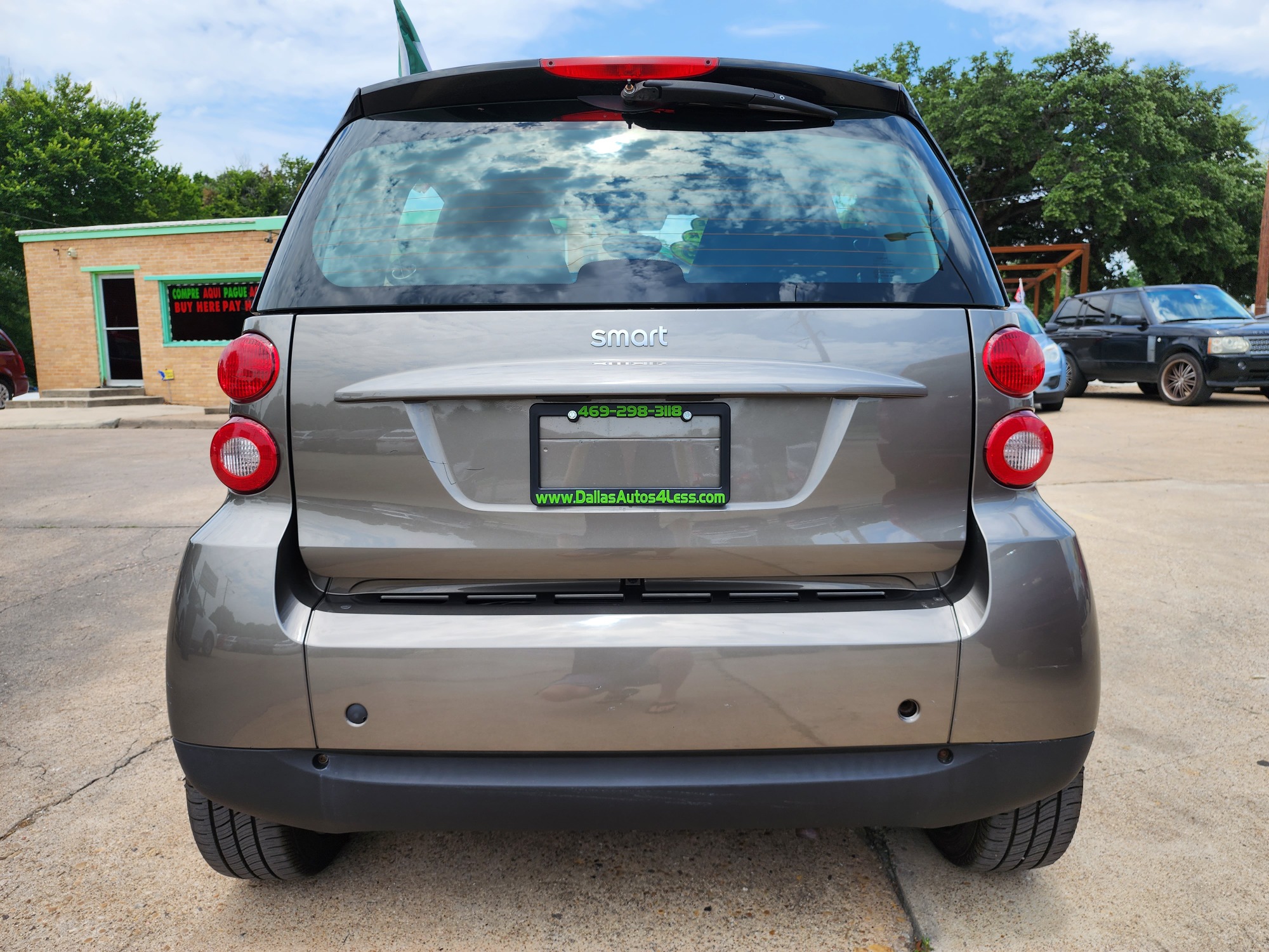 2009 GRAY /BLACK smart Fortwo PASSION (WMEEJ31X49K) , AUTO transmission, located at 2660 S.Garland Avenue, Garland, TX, 75041, (469) 298-3118, 32.885387, -96.656776 - Photo #4